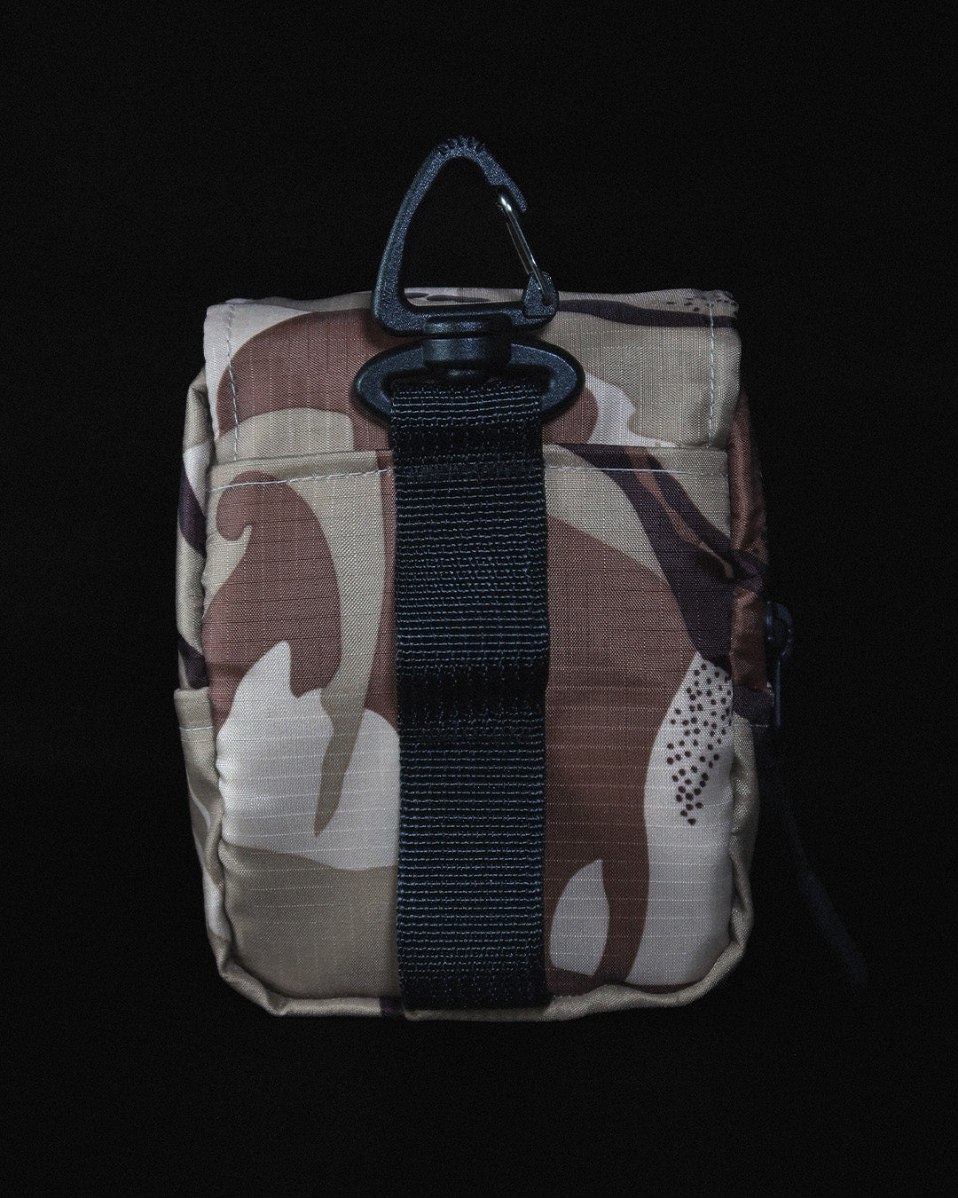 DESERT CAMO RANGE FINDER POUCH